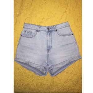 High-waisted Shorts